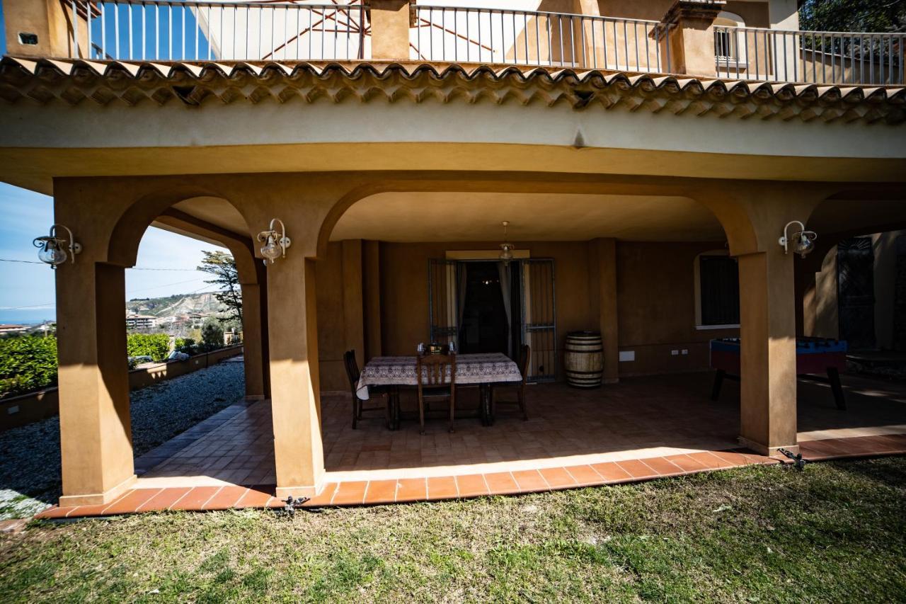 Villa Con Piscina Privata A 2 Kilometri Da Tropea Gasponi Kültér fotó