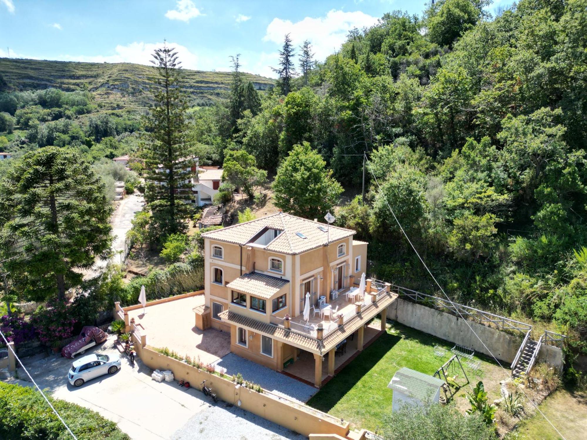 Villa Con Piscina Privata A 2 Kilometri Da Tropea Gasponi Kültér fotó